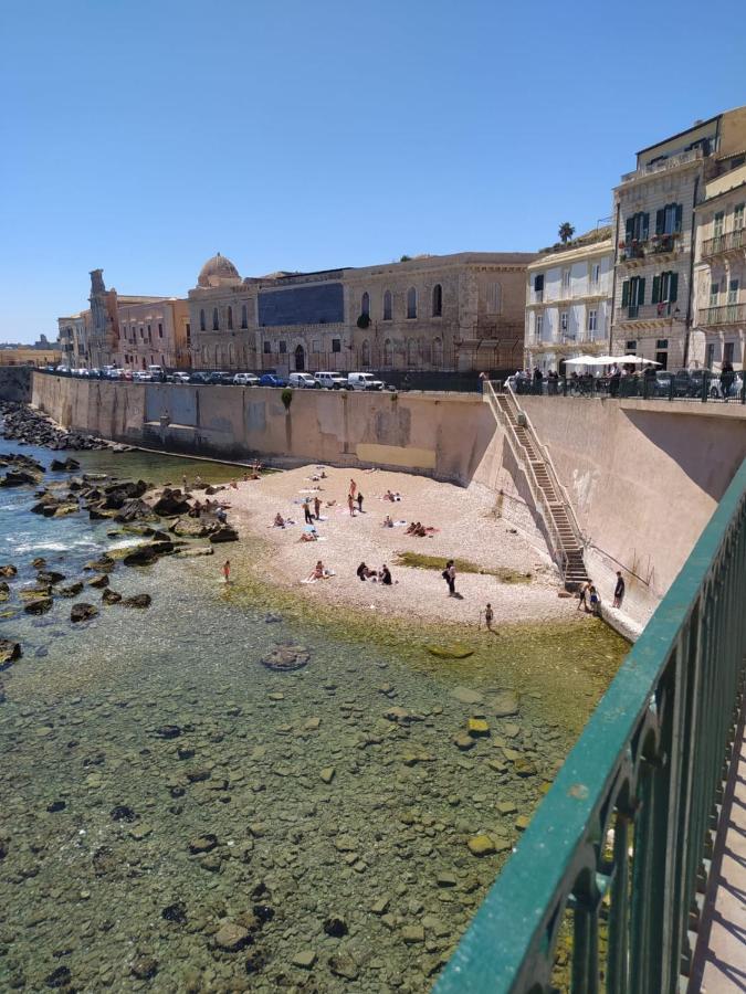 Delos E Artemide Apartamento Syracuse