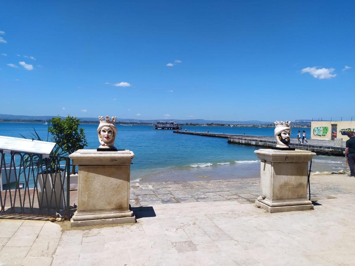 Delos E Artemide *